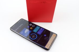 OnePlus 10 Pro Test Produkt Shelf