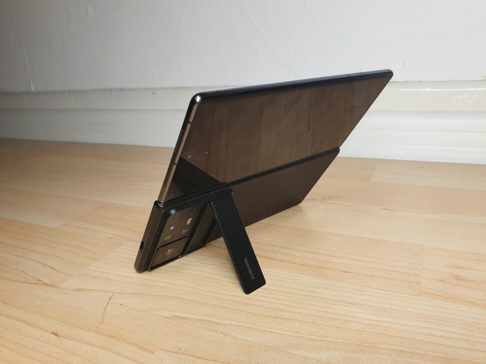 Xiaomi Fold 2 Standfuss 1