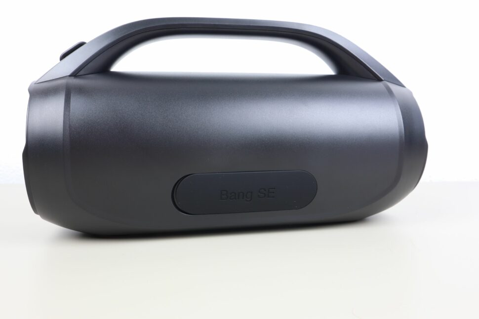 Tronsmart Bang SE Test Anschluesse Klappe 2