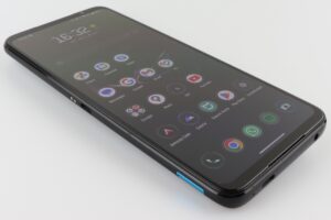 ASUS ROG Phone 7 Ultimate Test Produktfotos Design 4
