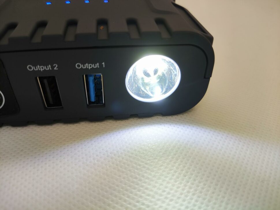 Nexpow Starthilfe Powerbank Design4