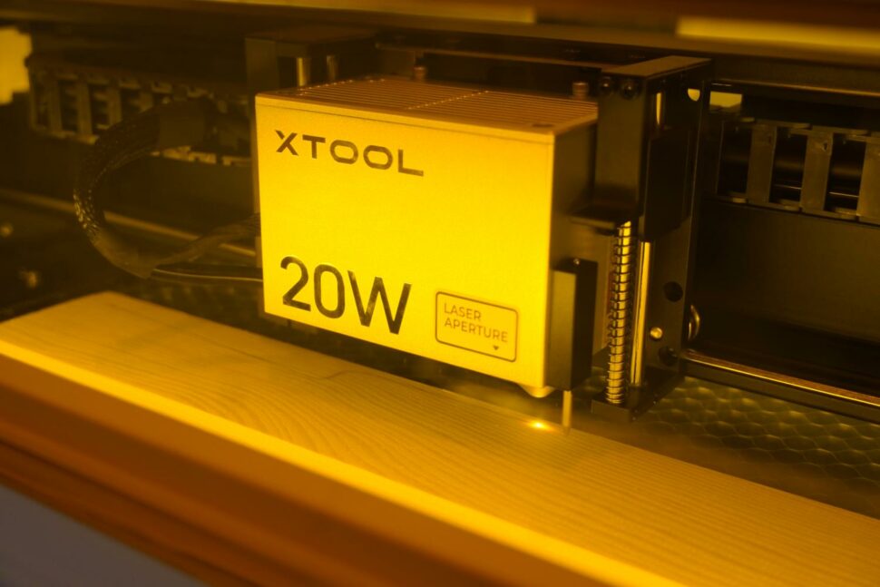 xTool S1 Lasercutter und -Gravierer mit Laserklasse 1 im Test
