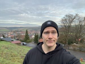 losseless RedMagic 10 Pro Test Vergleich iPhone 16 Pro Max Selfie