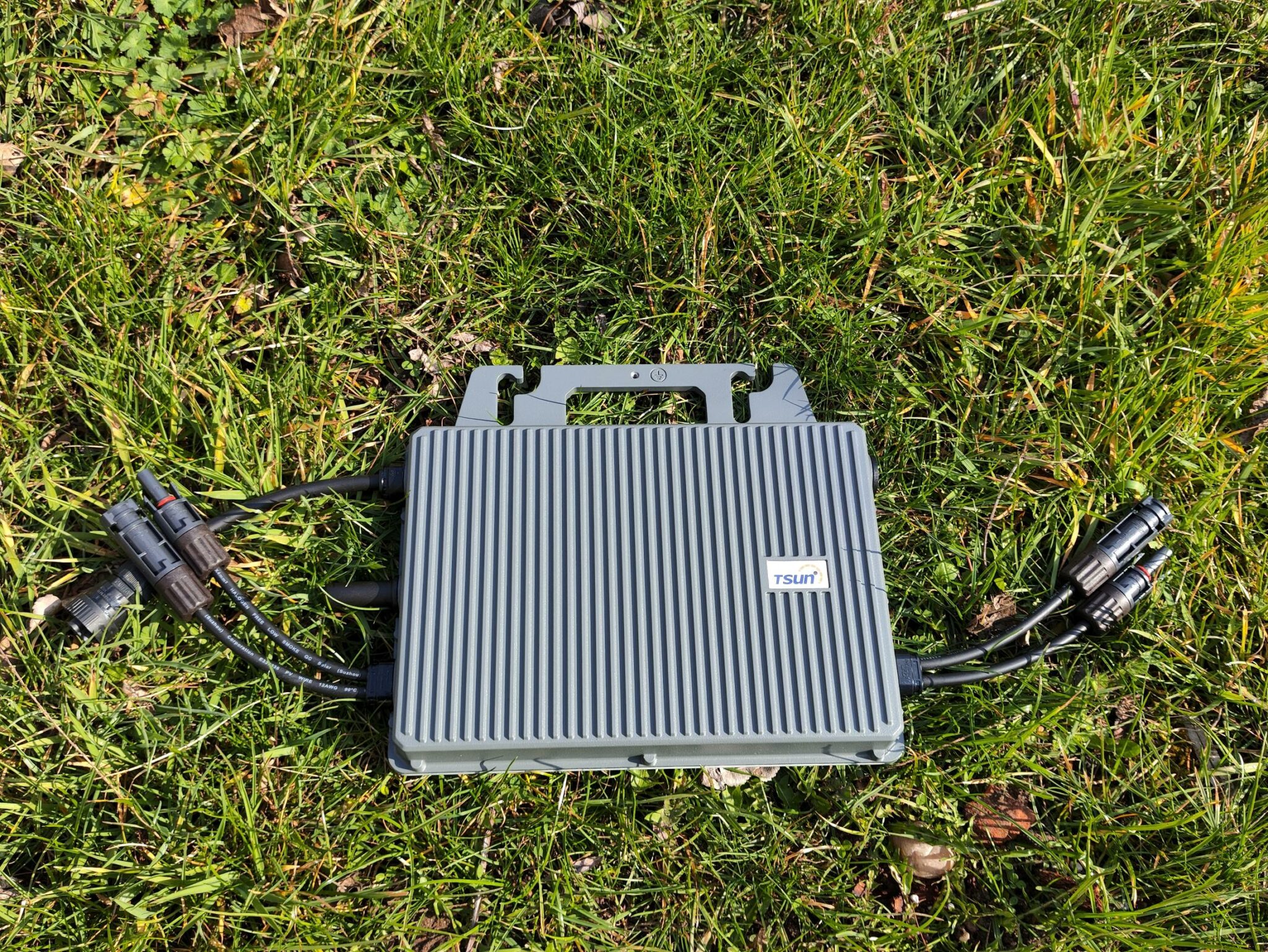 TSUN TSOL-MS800 Wechselrichter im Test - Kraftpaket!