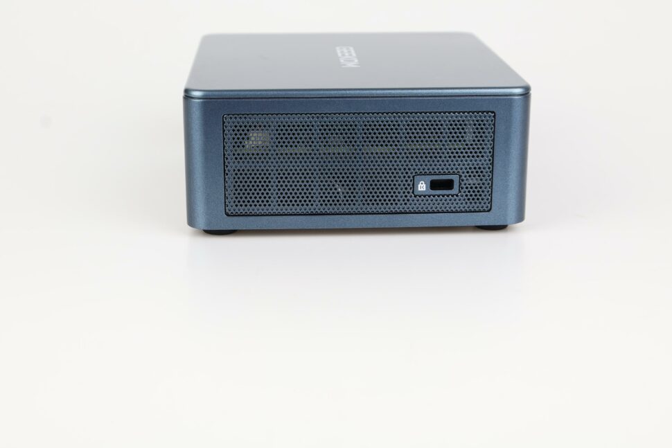 Geekom Mini IT13 2025 Edition Anschluesse 4