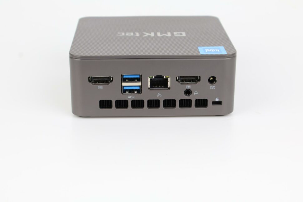 GMKtec NukBox G3 Plus Anschluesse vorn hinten 2