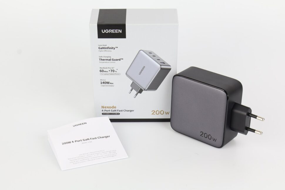 Ugreen 200W Ladeadapter Lieferumfang