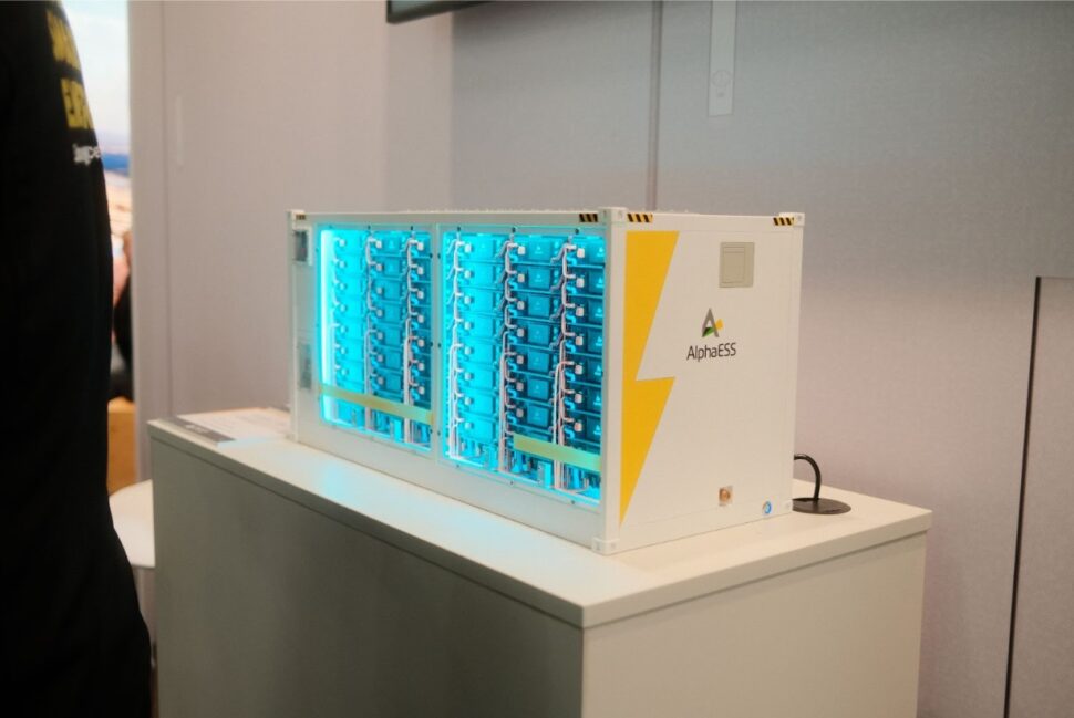 AlphaEss Intersolar Aster 5000 2