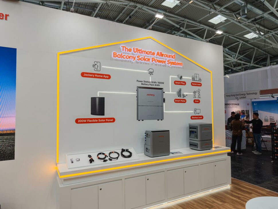 Jackery Intersolar 2025 19