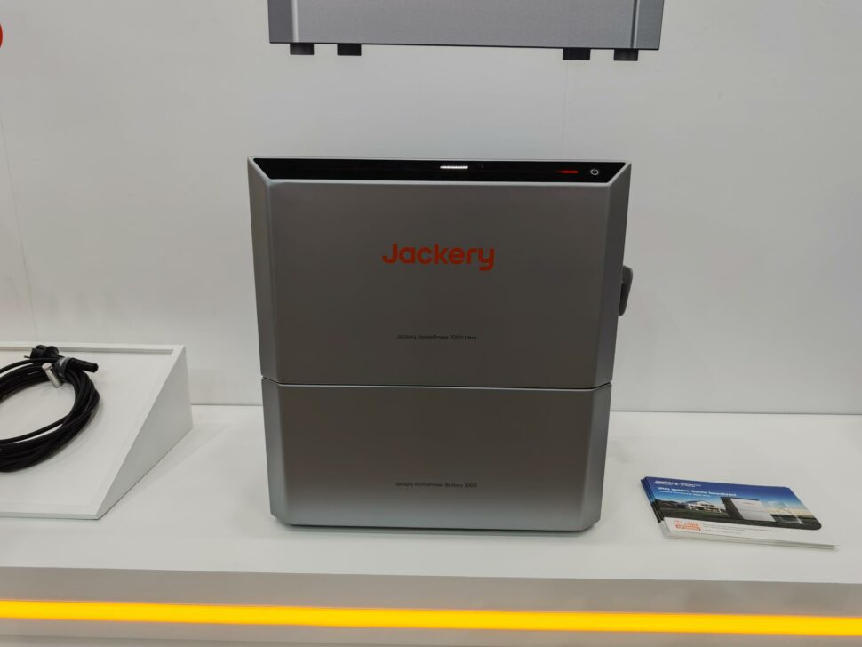 Jackery Intersolar 2025 21