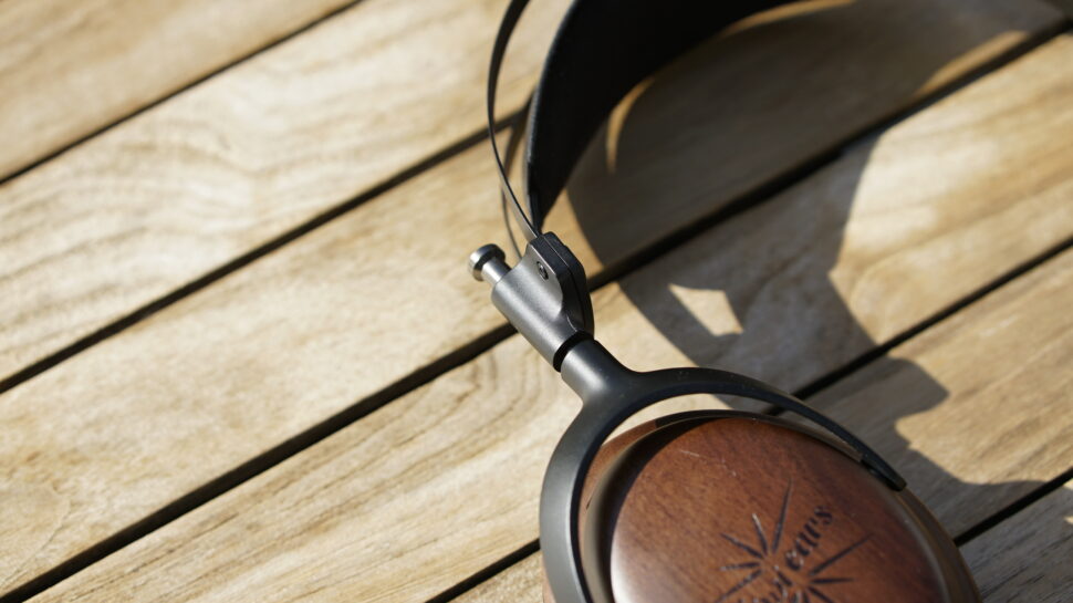 Kiwi Ears Atheia Banner 16