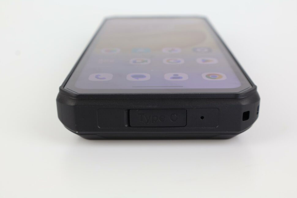 Oukitel WP300 Buttons Design Verarbeitung 1