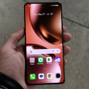 Realme GT 7 EU Launch Hand 1