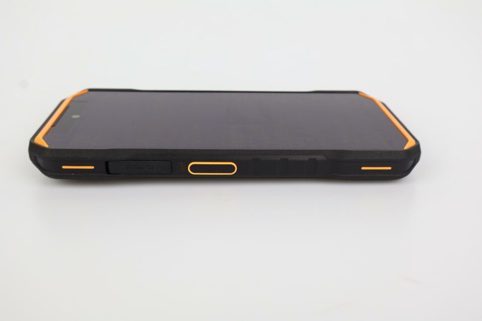 Ulefone Armor X32 Pro Design und Verabrieutng 4