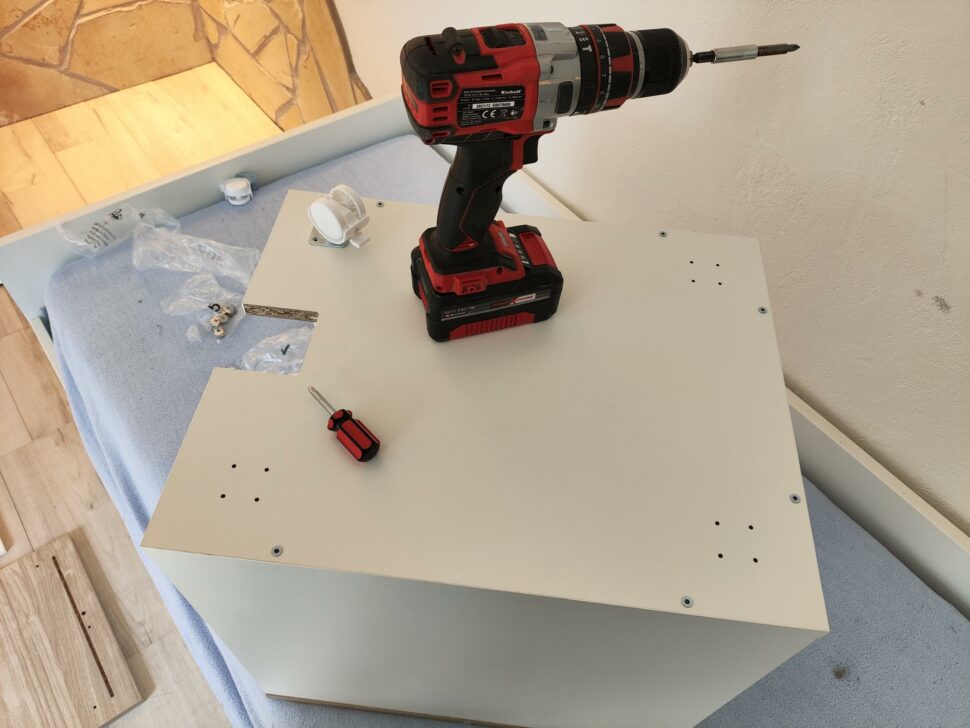 Vernal Aktenschrank Aufbau 4
