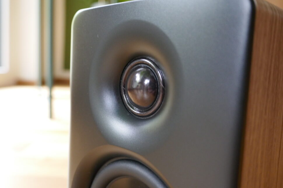 Edifier M60 Test Design 13