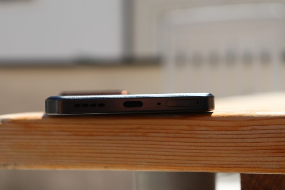 Realme GT 7 Design 12
