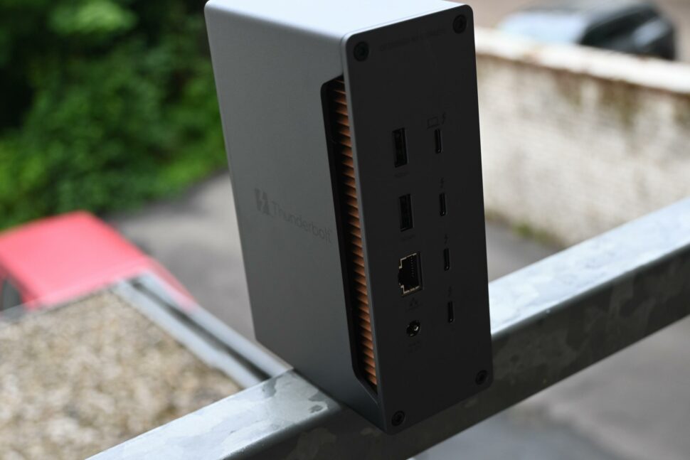 Ugreen Revodok Max 2131 Thunderbolt 5 Dock 14 1