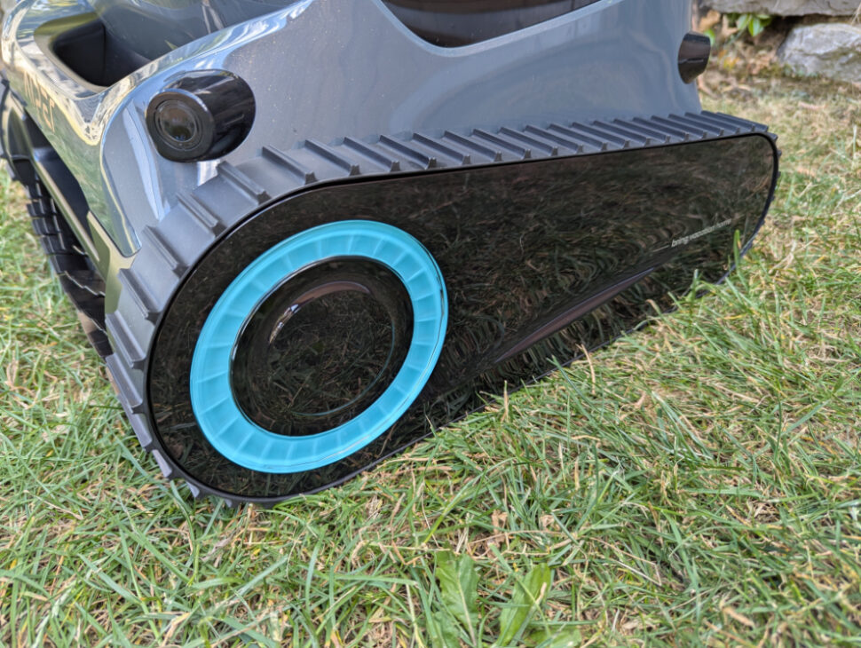 Aiper Scuba S1 Pro 11