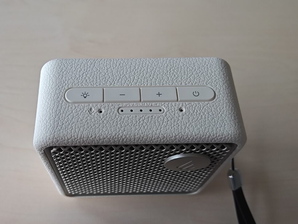 Edifier ES20 Test Design 4