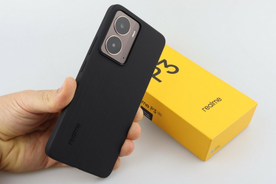 Realme P3 Test Produktfotos Case