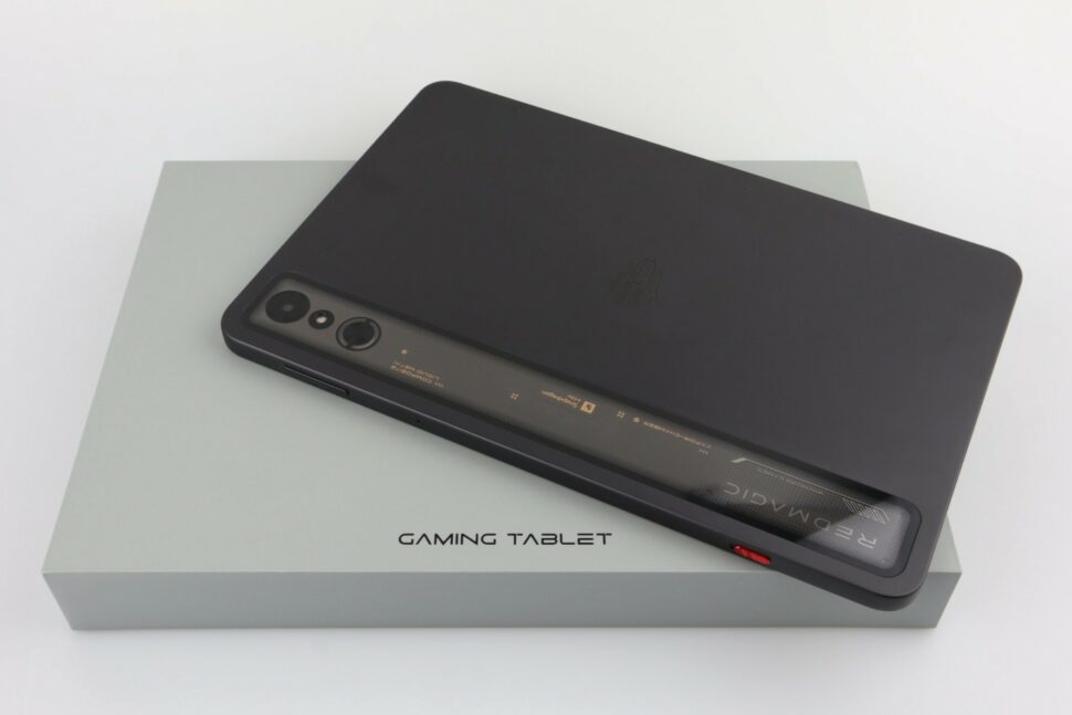 RedMagic Astra Gaming Tablet Test Head 2