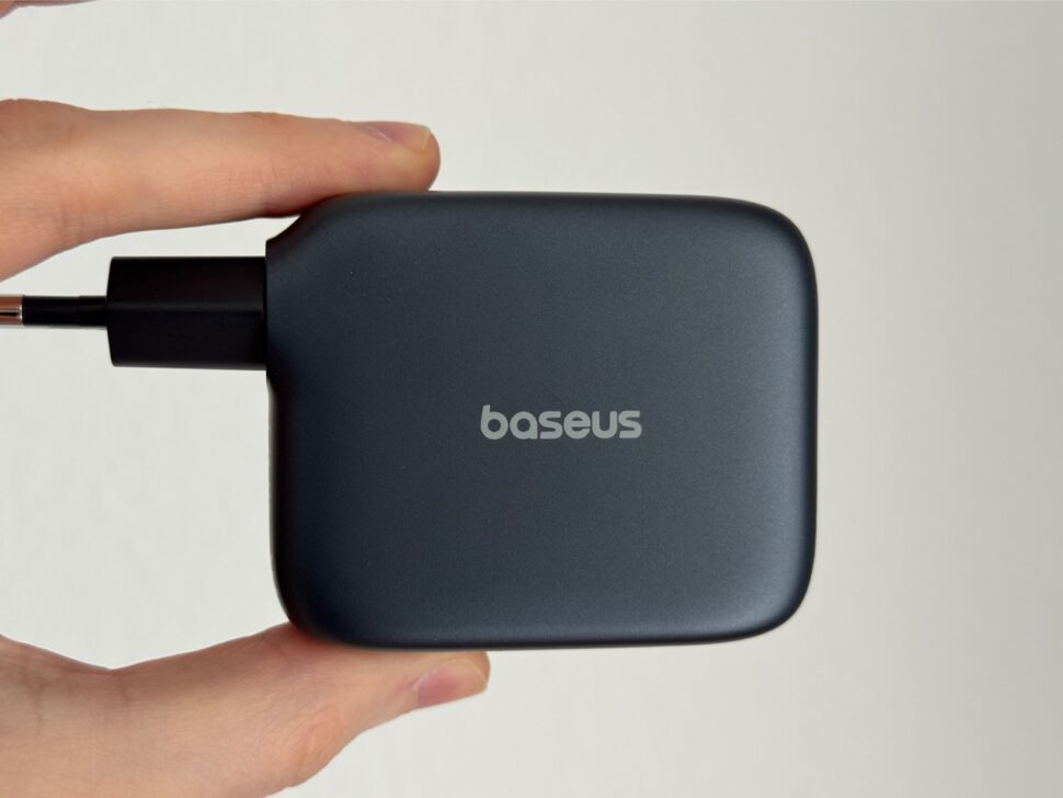 Baseus EnerCore 67W Charger Design 1