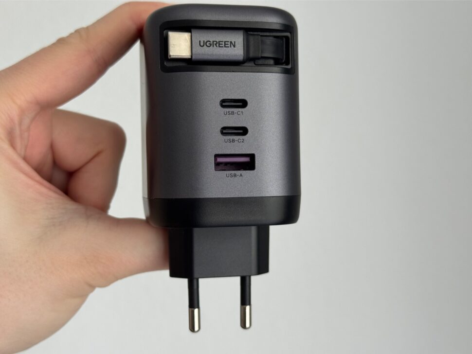 Ugreen 100W Lader mit Kabel Design 1