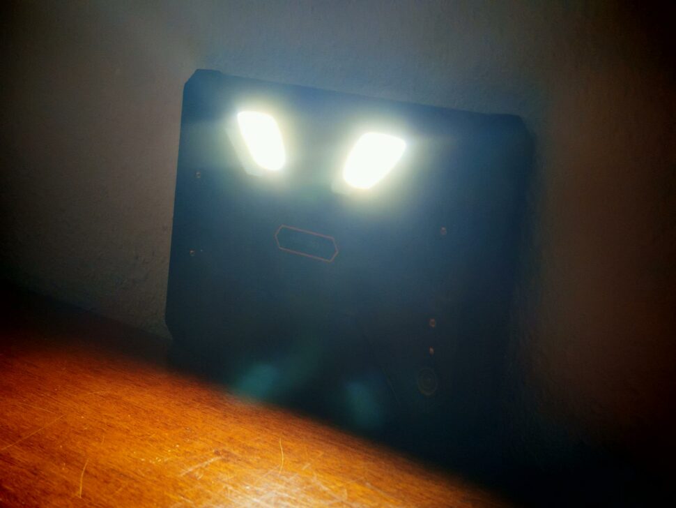 Blackview Active 12 Pro LED Lamp 2