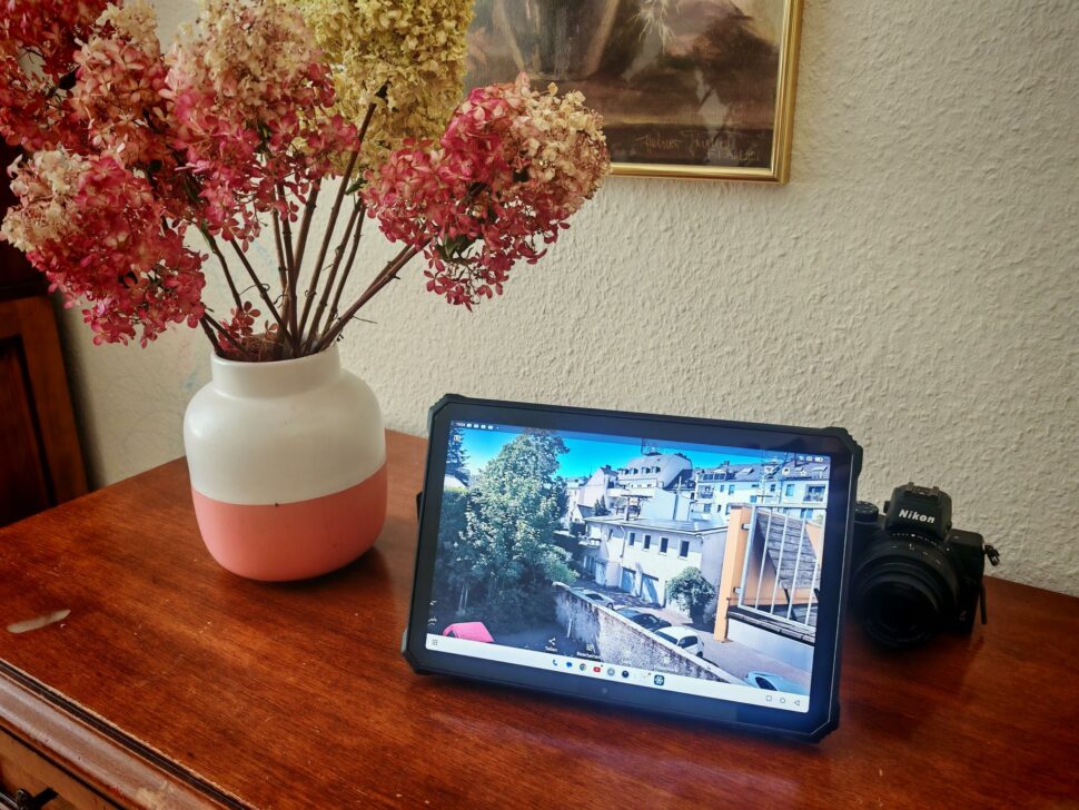 blackview Active 12 Pro Stand
