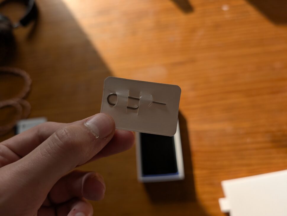 Motorola Edge 60 Pro Unboxing 5