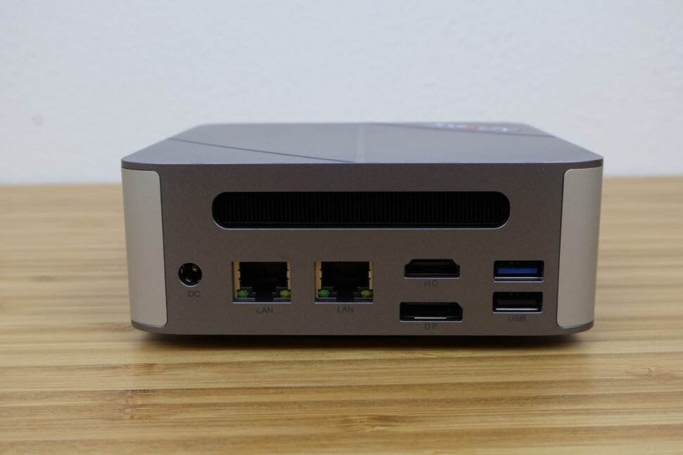 Ninkear M8 Mini PC Anschluesse 2