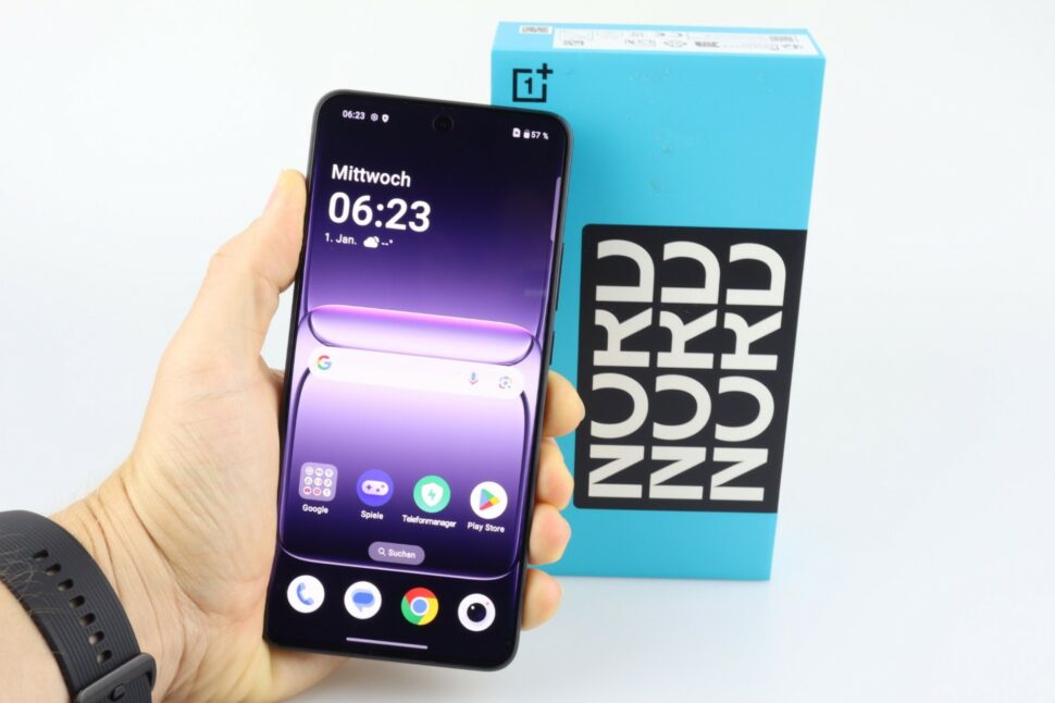 OnePlus Nord CE 5 Test Hand 2