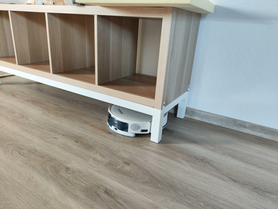 Tesvor S8 Pro Reinigungsleistung Hartboeden 1