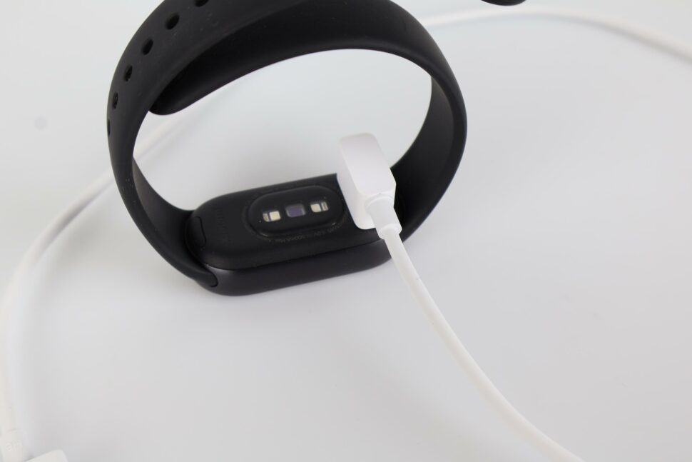 Xiaomi Smart Band 10 Aufladen Ladekabel 2