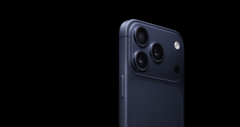 iPhone 17 Pro Max Banner I