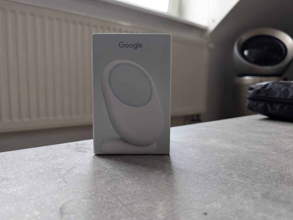 Google Pixelsnap Ladegeraet mit Standhalterung Unboxing I