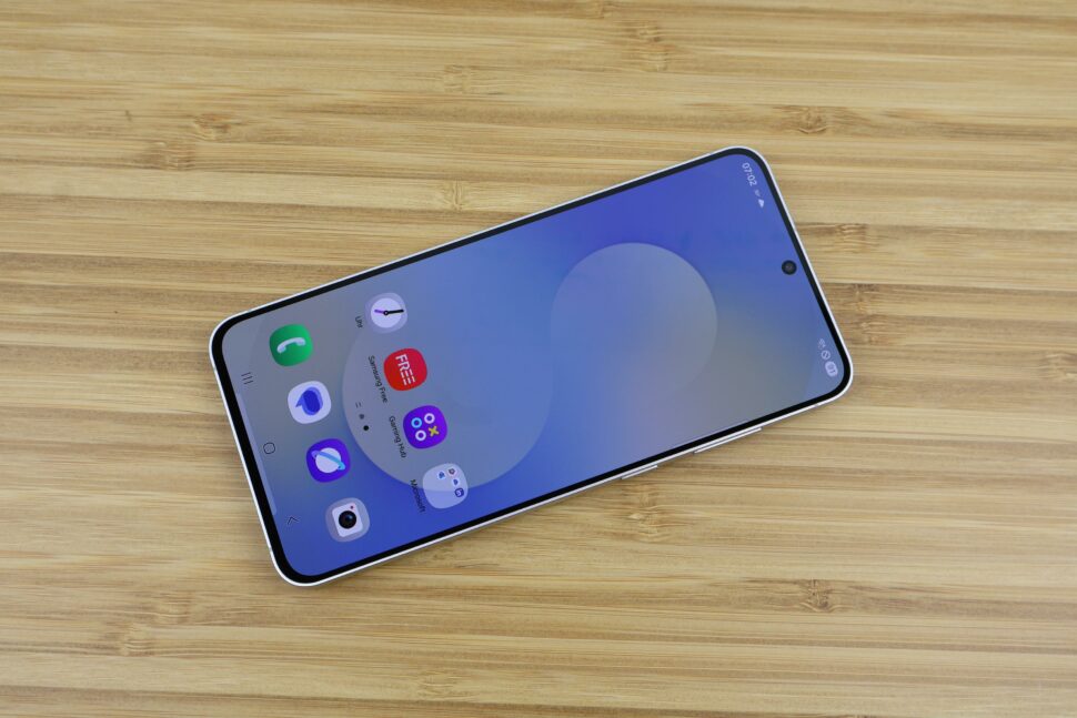 Samsung Galaxy S25 FE Display 3