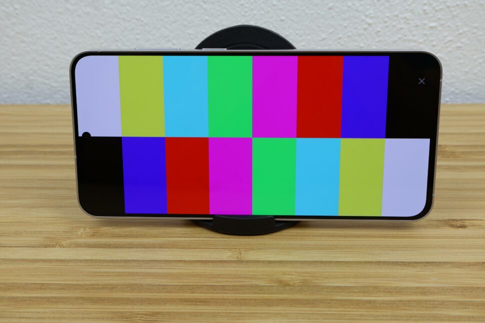 Samsung Galaxy S25 FE Display Test