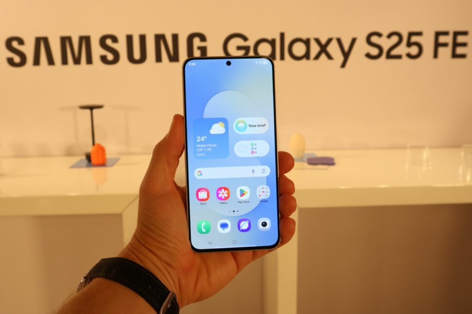 Samsung Galaxy S25 FE Launch Design 2