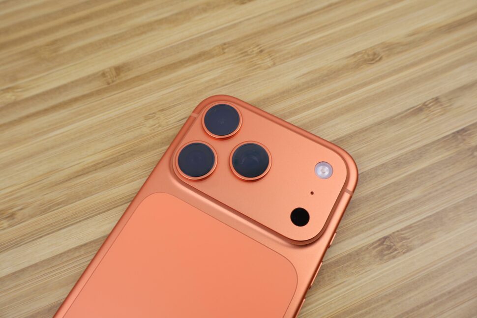 iPhone 17 Pro Desing orange Rueckseite 3