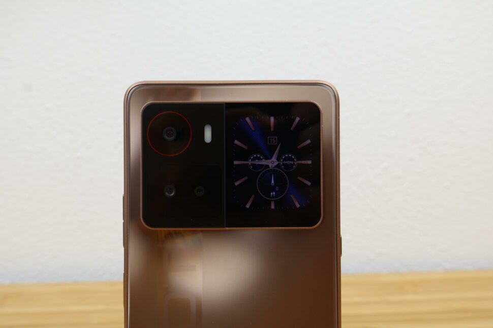 Cubot X100 zweites Display Rueckseite 1