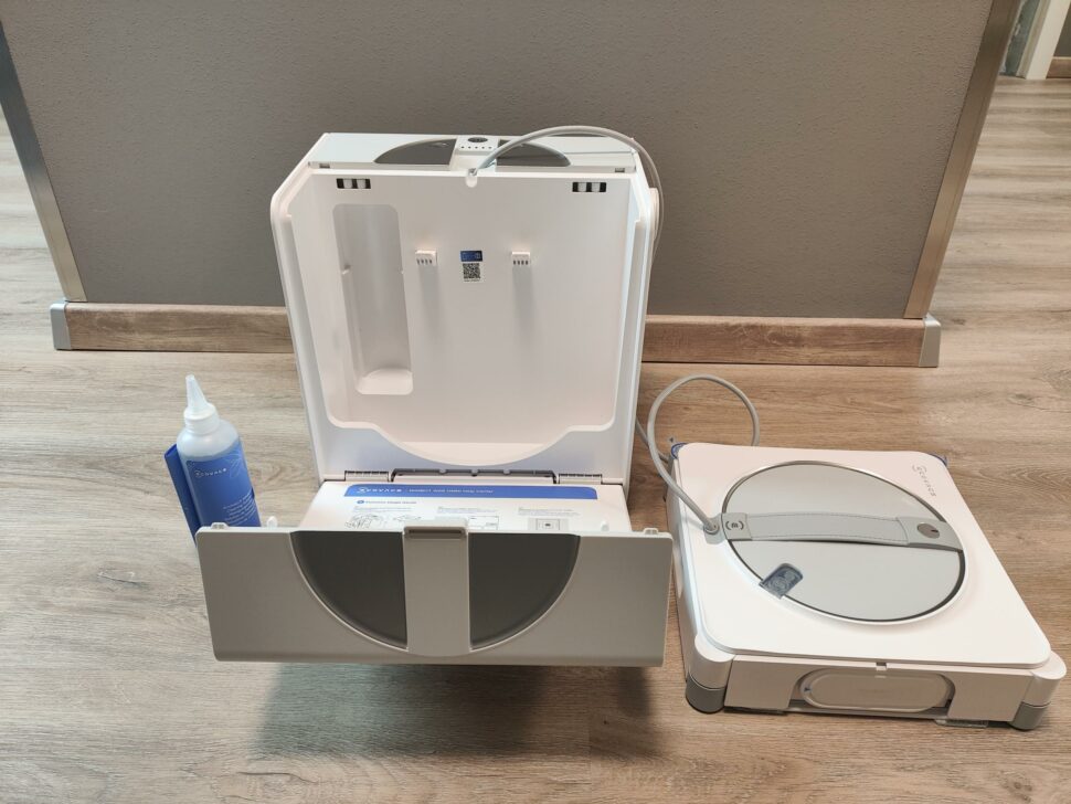 Ecovacs Winbot W2S Omni Lieferumfang 1 Ecovacs Winbot W2S Omni Lieferumfang 1