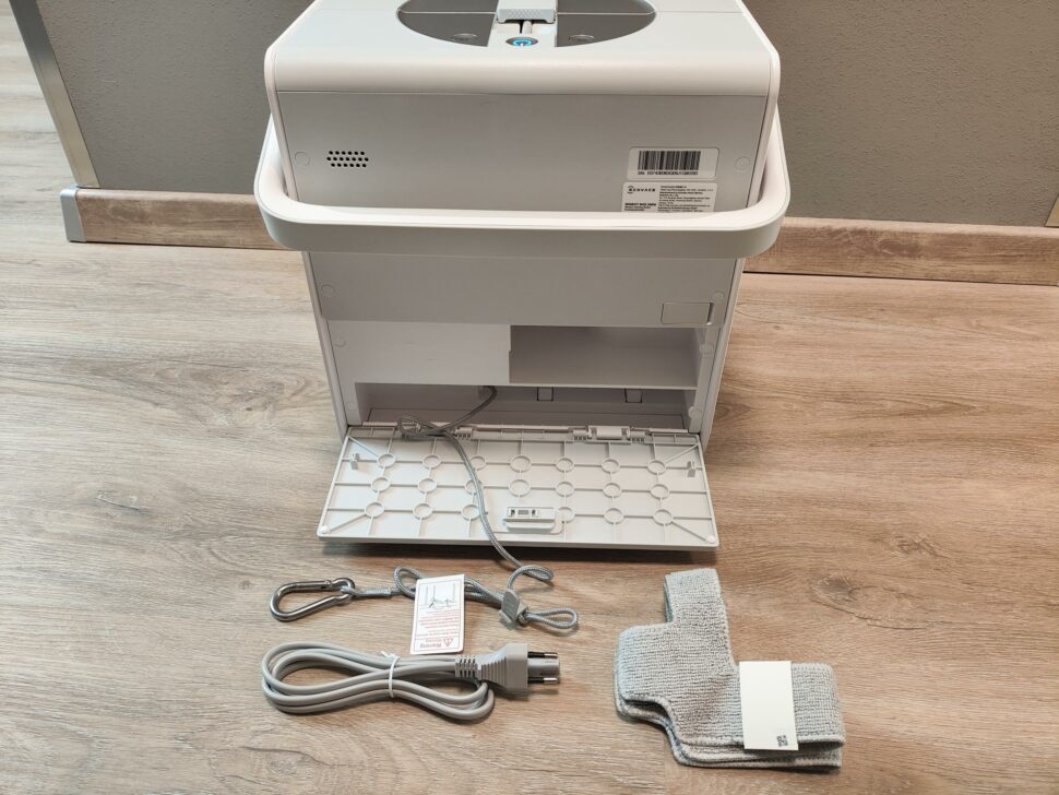 Ecovacs Winbot W2S Omni Lieferumfang Ecovacs Winbot W2S Omni Lieferumfang