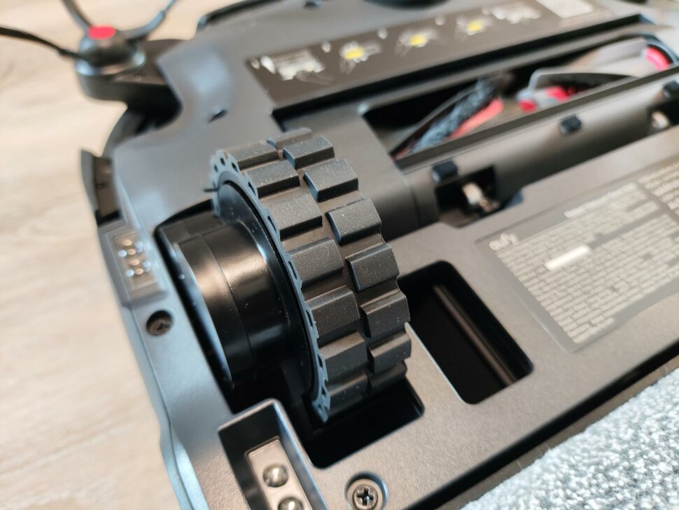 Eufy Omni E28 Design und Verarbeitung 9