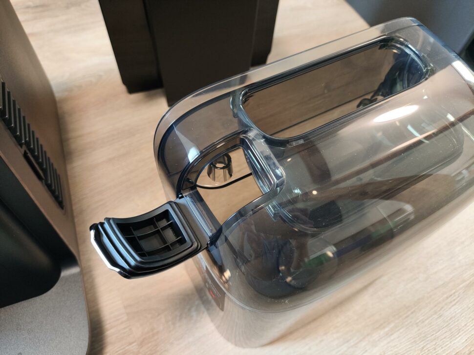 Eufy Omni E28 Hydro Jet 3