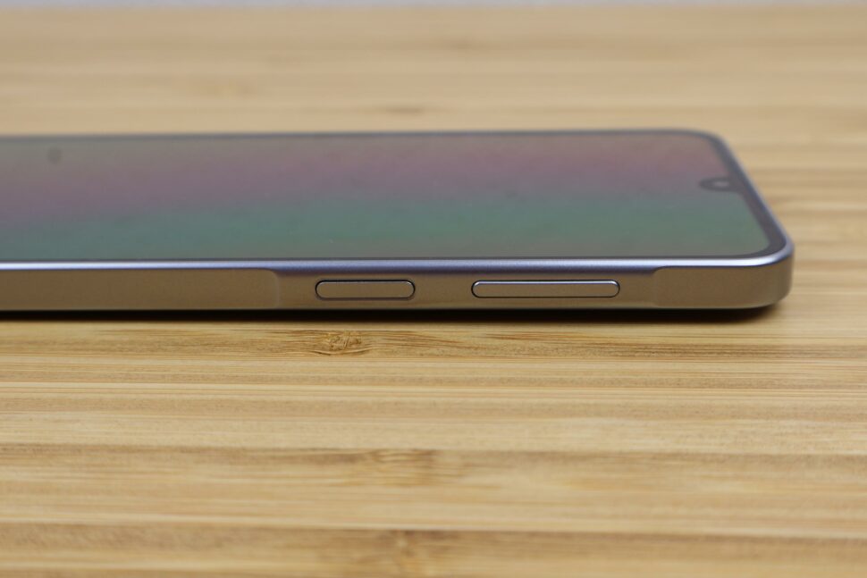 Samsung Galaxy A17 5G Verarbeitung Anschluesse 2
