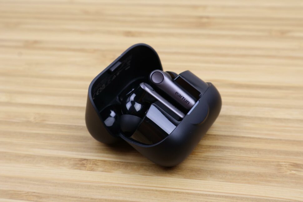 Earfun Air Pro 4 Ladecase 1 Earfun Air Pro 4 Ladecase 1