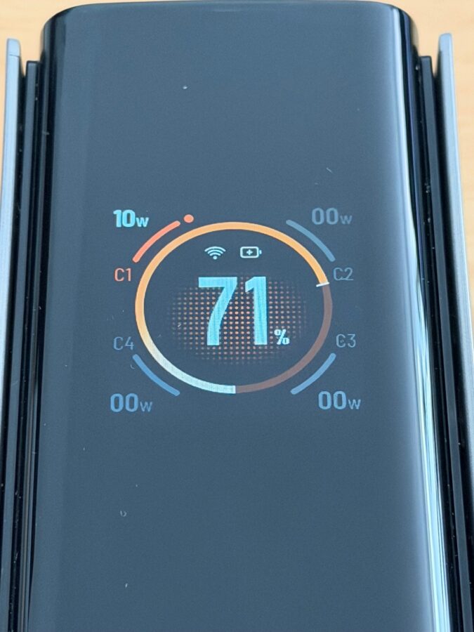 EcoFlow 300W Powerbank Features 1 EcoFlow 300W Powerbank Features 1