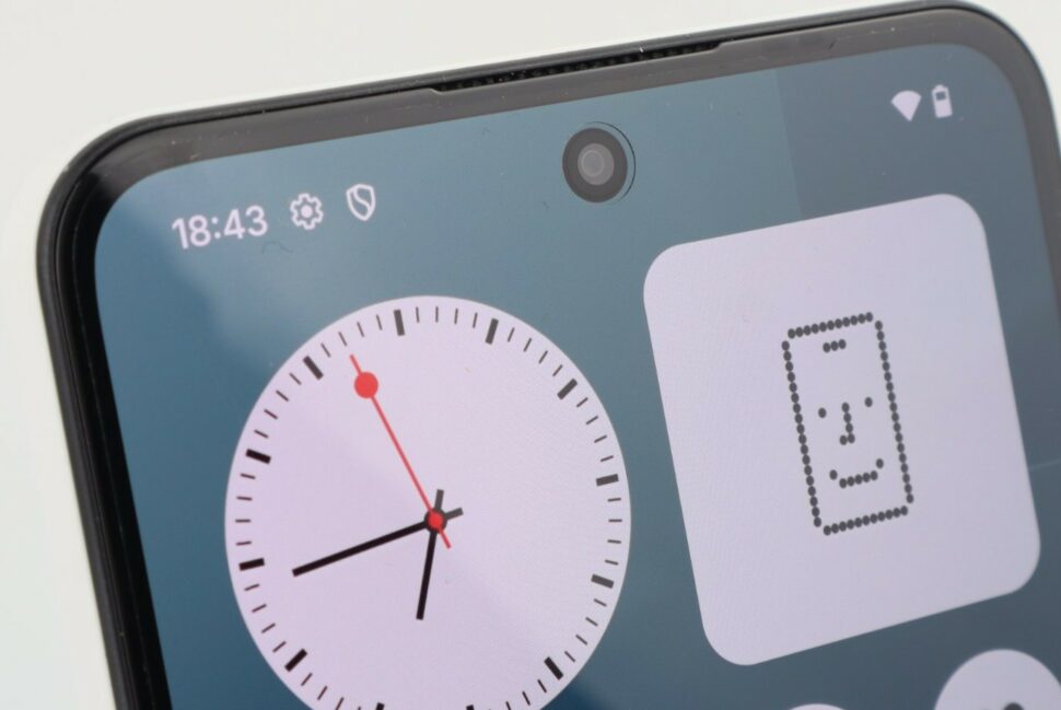 Nothing Phone 3 Lite Test Display 2 e1764614464502